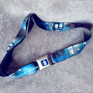 Dr. Who Belt Buckle Down Seatbelt Style Tardis